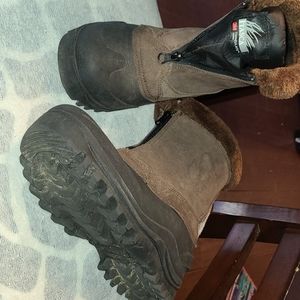 Itasca winter boots size 8